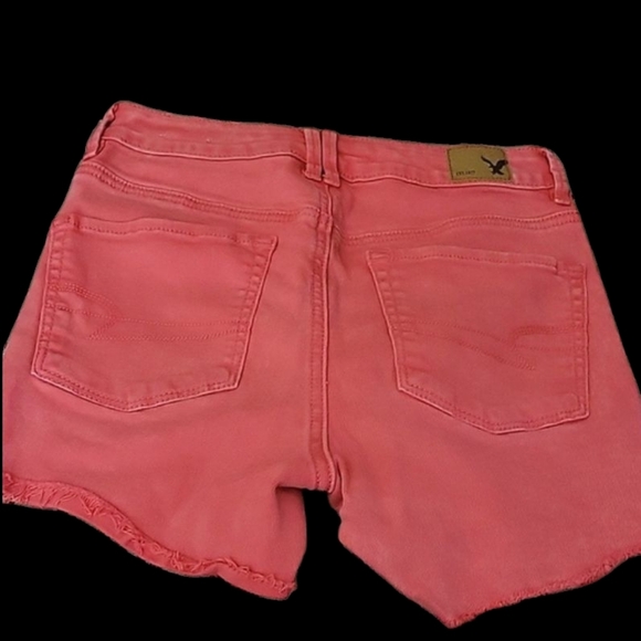 American Eagle Outfitters Women's Red Denim Shorts - Picture 2 of 4